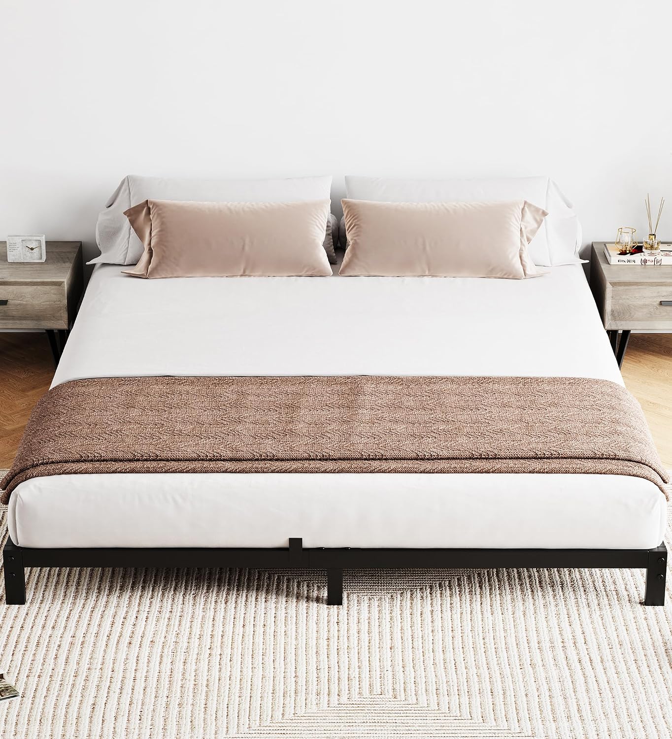 Solidna, metalowa rama do łóżk – Canopy Bed Frame Metal Queen recenzja i cena